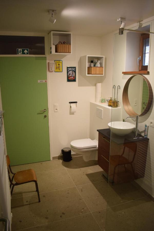 B&B Houten Huis Назарет Екстериор снимка